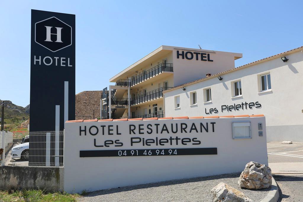 Hotel Restaurant Les Pielettes Le Rove Buitenkant foto