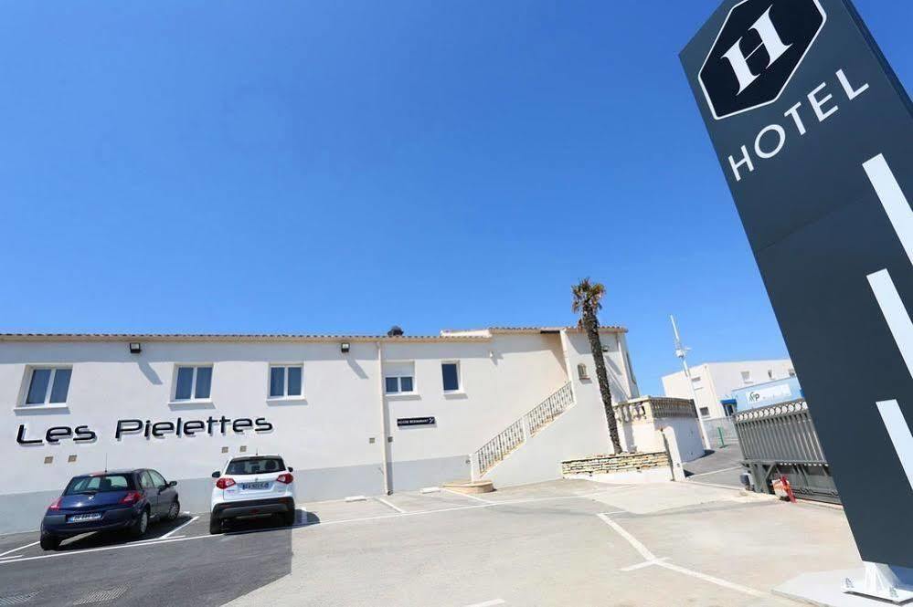 Hotel Restaurant Les Pielettes Le Rove Buitenkant foto